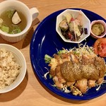 食堂 ヤポネシア - ポークカツレツ自家製トンカツソース