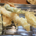 Tempura Sakana Heikichi - 天ぷら５種盛り（ちあゆ・わが・えび・いんげん・ししとう・じゃがいも）