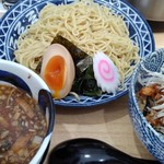 音七 - つけ麺・並  700円&坦々丼