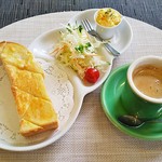 Kafe Ran - 珈琲・オーガニックブレンド（420円）、モーニング（トースト、サラダ、マヨタマ（小倉あんorゆで卵も選択可））