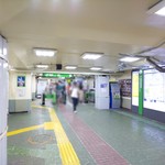 とんき - 東口改札口