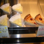 ブノワトン - チーズケーキなども…