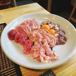 鶏焼肉東京 - 大山鶏正肉５種盛合せ