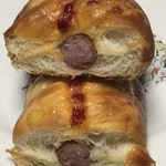 フジパン - シャウエッセンのロールパンの断面