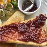 カフェアンドショップ ロータスランド - イチゴジャムを塗ってみた。
      2019/07/30
      モーニング Bセット 380円
      ・ポテトサラダ
      ・イチゴジャム
      ・有機コーヒー