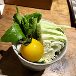 五感で楽しむ串揚げ屋 生粋namaiki - 箸休めの野菜は高原野菜で、しゃきうま。