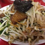 けん蔵 - レバ野菜炒め 670円