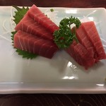 鯉とうなぎのまるます家 - まぐろ中とろ刺