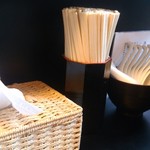 らぁ麺 飛鶏 - 内観