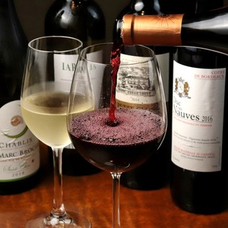 良質なワインを『お値打ち価格』で満喫。ペアリングや飲み比べに