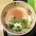 出し巻き玉子膳 1200円 の大根とほうれん草の煮物