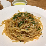 アッラゴッチャ - 釜揚げしらすとキャベツのスパゲティ