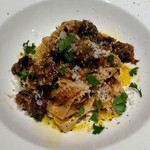 コントルノ食堂 - 手打ちタリアテッレ　えこめ牛のラグー