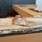 すし六香 - 豆アジ