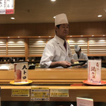 回転すし 活一鮮 - カウンター