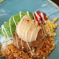 ジンジャーズビーチ - アボカドロコモコ