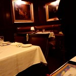 Hy's STEAKHOUSE - 