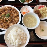 龍苑 - 麻婆豆腐定食