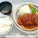 大富士 - 「とんかつ定食」1000円