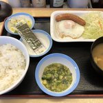 松屋 - 松屋のソーセージエッグ定食400円に選べる小鉢は山形だしを！