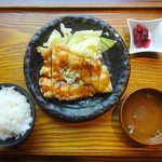 からあげセンター - ハーフ山賊焼定食の黒酢ソースがけ(上から)