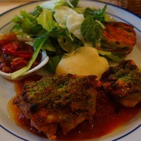 ダン ル シエル - ランチ（850円）のメイン鶏もも肉のマスタードパン粉焼き