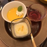 アルモントイン - 横浜マンゴープリン 杏仁みたいなの旨すぎる大量に食べたいアル