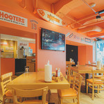 Hooters Ginza - 