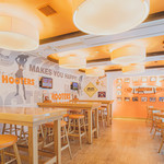 Hooters Ginza - 