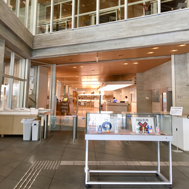 明大前 小田急運営の図書館カフェで一服 By まめぞう フォレスティコーヒー 明治大学和泉キャンパス店 Foresty Coffee 明大前 カフェ 食べログ