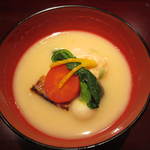 寿修 - 海老しんじょの白みそ仕立て。