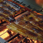 うなぎ 仙見 - 一枚一枚丁寧に焼き上げます