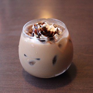 Enjoy a cup while feeling the atmosphere of a pure cafe ◆ A wide variety of items including coffee