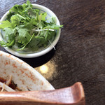 顧の店　刀削麺 - 追加のパクチー(香菜)