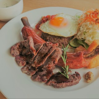 トヨタ博物館ミュージアムレストラン AVIEW_1