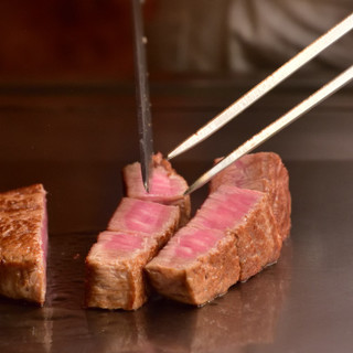 Steak of Kuroge Wagyu beef/domestic beef ◎ Delicious vegetables procured through unique routes