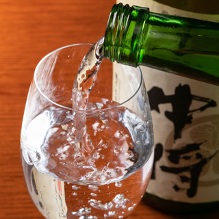 Ostrich cuisine and a wide variety of drinks including sake from all over the country◆