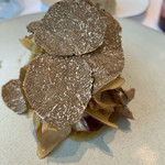 プレヴナンス - フォアグラのポアレ、トリュフ シェフのフォアグラはいつも美味しい。 茸の食感がいいですね。