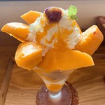 あいはなカフェ - 鳥越農場完熟マンゴーパフェ