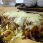 食酒処 かわばた - 豆腐のデミチーズ焼きが