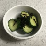 温泉ショップ - 汐こんぶで作ったキュウリの浅漬け