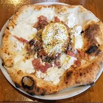 ナポリピッツア研究所イルフォルノドーロ - 金のビスマルク