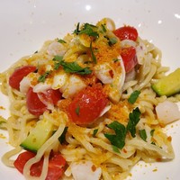 ダルマット 六本木ヒルズ店 - カラスミとベビーホタテ、ズッキーニのアーリオ･オーリオ。