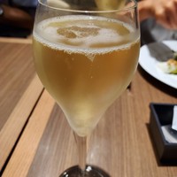 ダルマット 六本木ヒルズ店 - スパークリングワイン(グラス)。