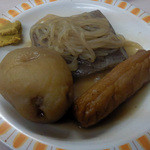 かんむりや - おでん１個５０円（ごぼ天・こんにゃく・ジャガイモ）