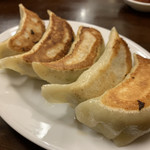 手打らーめん　玄 - 餃子！でかい！