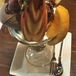 雪詩慕雲 - チョコレートパフェ。