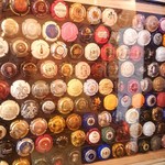 ル・プティ・パリ - シャンパン王冠、コレクション