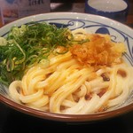 Marugame Seimen - 釜玉(大)260円 コロッケ110円