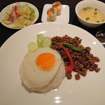 タイ料理 ガパオ - ガパオライス(2019.08)